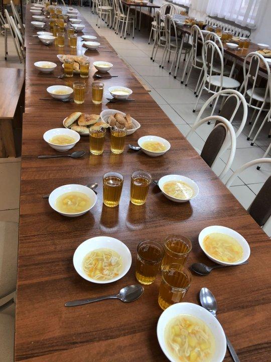 *1-апта/Сейсенбі/2-ауысым* Тауық еті қосылған кеспе көже Сиыр етінен бәліш Нан Кептірілген жемістерден компот