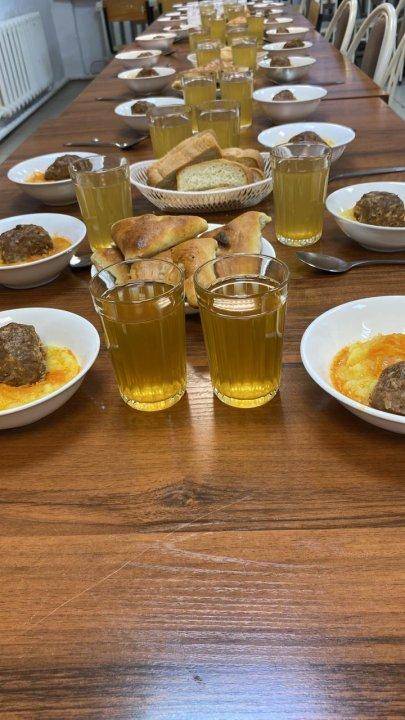 *1-апта/бейсенбі/1-ауысым* Балық домалатпалары (котлеты) 100/120/130 Картоп пюресі 120/150/180 Сиыр етінен бәліш 140/160/180 Компот 200 Нан​ 20/35/40