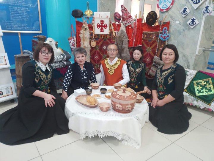 «Ұлттық құндылықтар - ел бірлігінің негізі» тақырымында тарих және география пәндер бірлестігінің онкүндігі ашық деп жариялаймын!