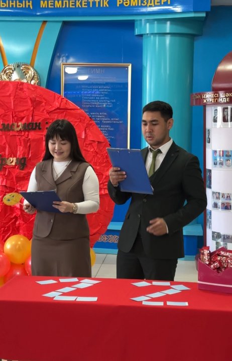 17.04.25 күні жоспарға сәйкес “Жас маман:Креатив.Тренд.Болашақ.” тақырыбында жас мамандар апталығының ашылуы болды.