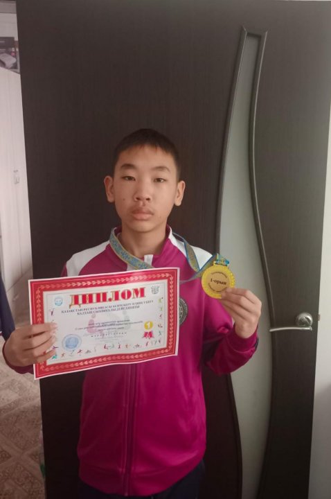 7 "А" сынып оқушысы Берікқанов Ердос Ерейментау қаласында Қазақстан Республикасының білім беру ісінің үздігі Балташ Сыздықұлы Дүйсеновты еске алу құрметіне арналған Х-шы Республикалық тоғызқұмалақ ойынында 1 орын алды.