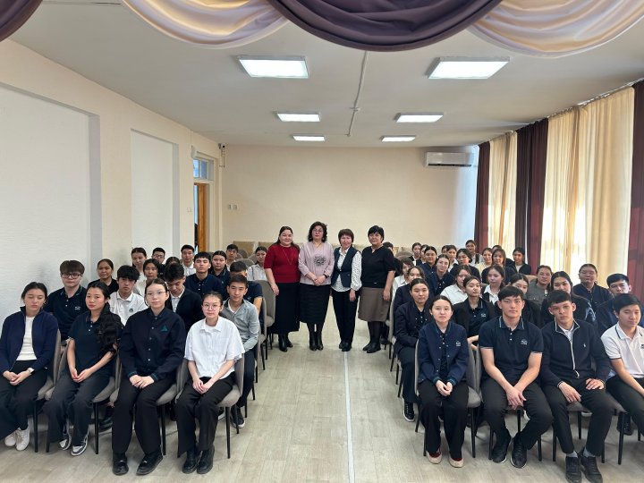 Шәкәрім Құдайбердіұлының рухани мұрасын кеңінен таныту мақсатында Шәкәрім университеті Қазақ филологиясы кафедрасының профессоры Айман Омарқанқызы Токсамбаева “Ар білімі” тақырыбында дәріс оқылды